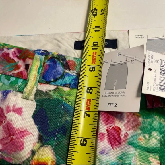 Lands End Womens Pants Size 4 Fit 2 Chino Crop Floral Cotton Rayon NWT - Picture 6 of 10